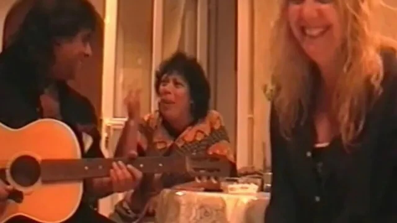 ΡΟΥΛΑ - ΑΥΓΟ ΚΑΛΛΙΓΡΑΦΙΑ