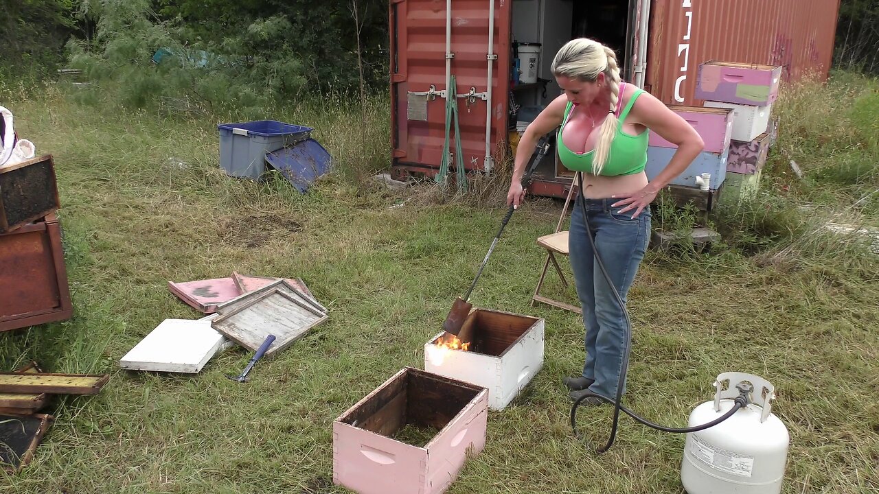 Burning the pests off some older boxes & building a shaker box