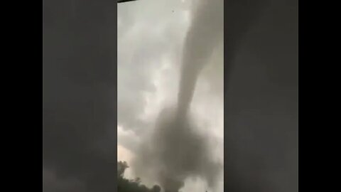 Tornado in Brno, Czech Republic 🇨🇿