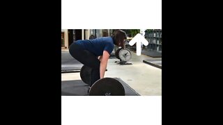 Dica Rápida de Deadlift. Deixe tua COLUNA mais segura. #Shorts