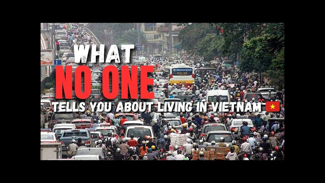 The Harsh Truth About Living In Vietnam 🇻🇳 Two Long Time Expats Tell All!