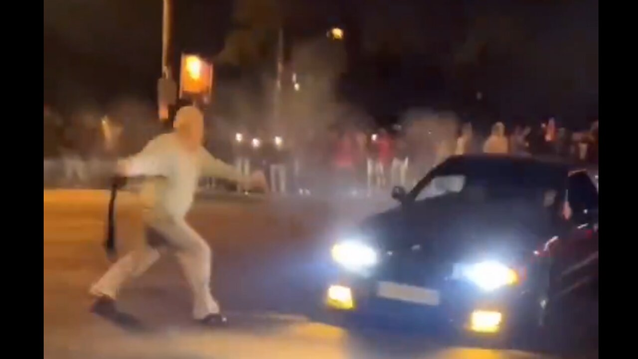 Elderly White man in California takes a stand against lawless blacks