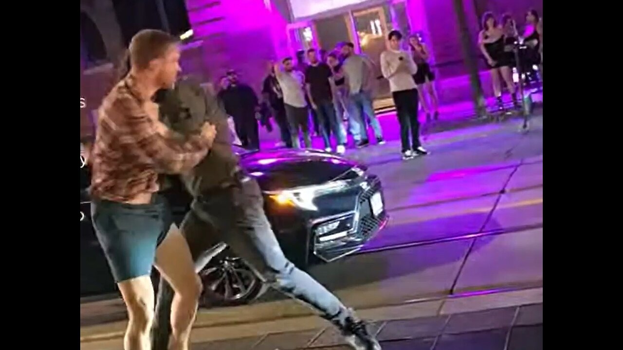IP2 Stories - Lil Dealy Records a Fight on His BLOCK