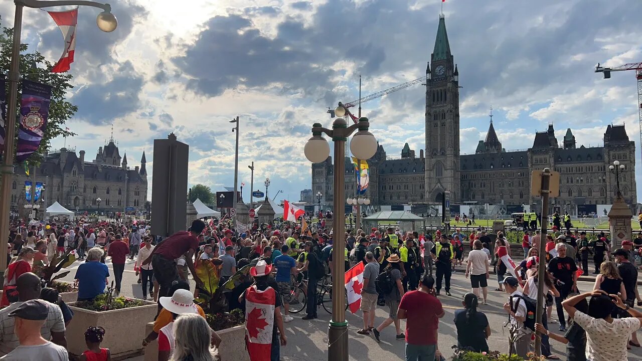 Canada day 2022 Ottawa Canada parliament hill LIVE STREAM of what is happening on the hill.