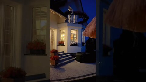 Beautiful house. Decor