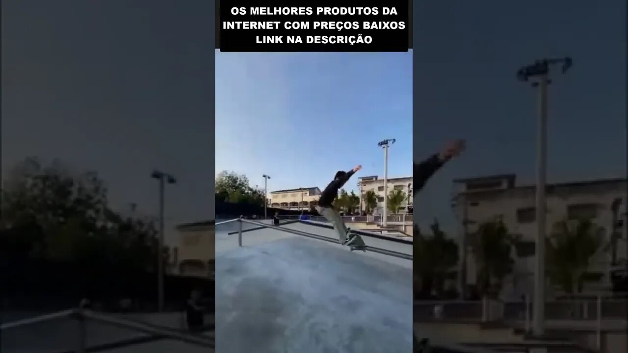 quebrando os ovos na pista de skate