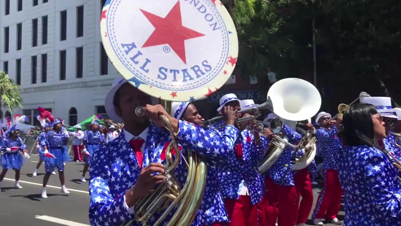 South Africa - Cape Town - Cape Town's klopse parade breaks tradition (Video) (3NA)