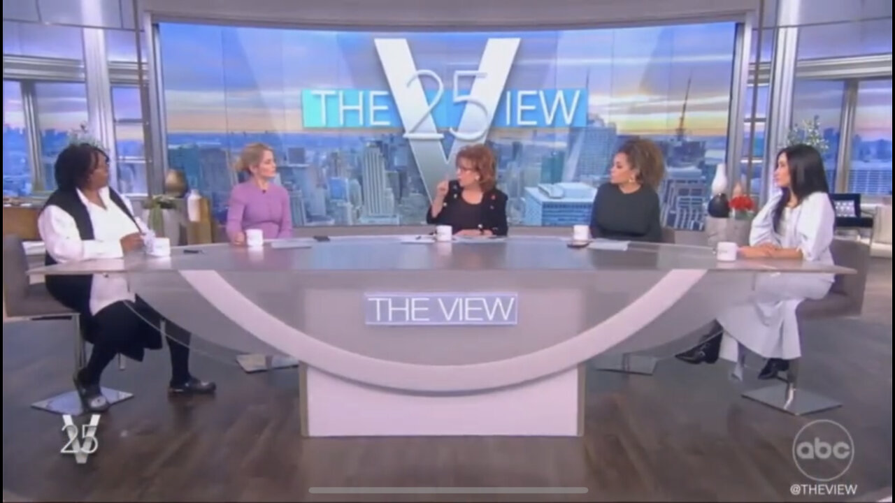 The View Panel Accuses Clarence Thomas of Being a Race Traitor