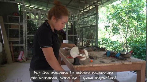 11💡 Genius Girl - helps sawmill fix 1.2KW motor for free, very impressive.