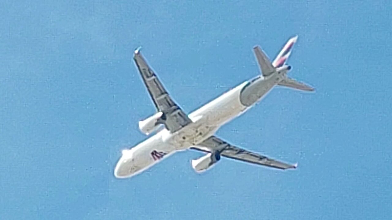 Airbus A321 PT-MXG departing to Salvador from Fortaleza