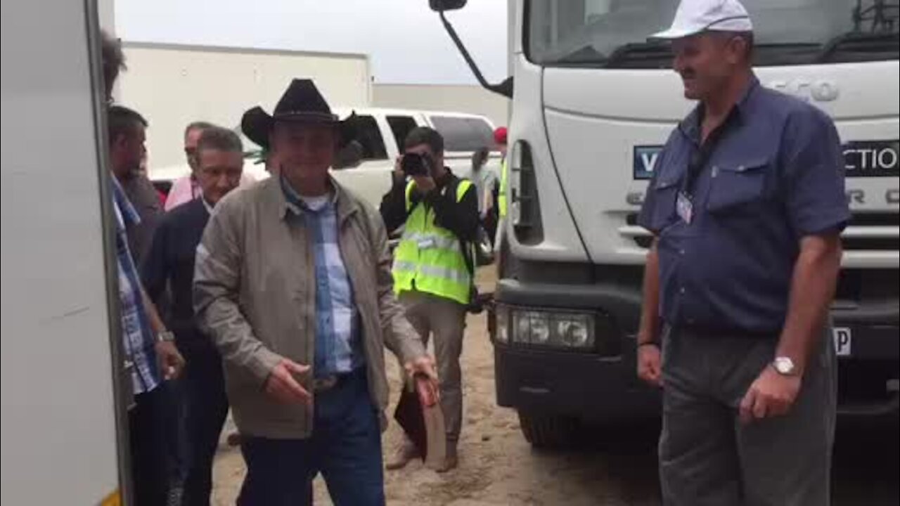 UPDATE 2 - Buchan arrives at Cape Town rally (2eG)