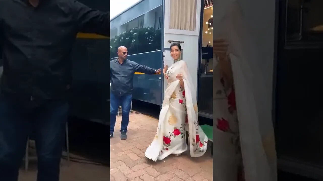 Mere dhol judaiyan di.. Tenu khabar kivein Hove. aa jaave dil tera poora vi Naa hove ❤️ #norafatehi
