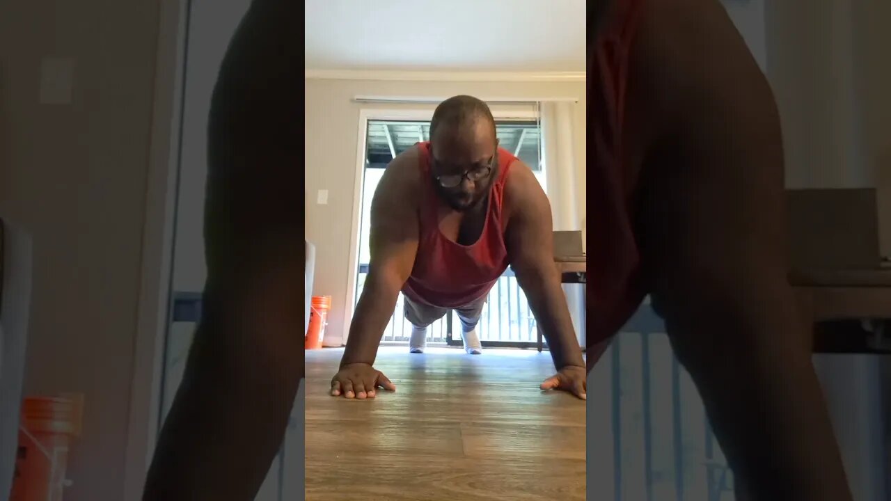 trying to knock out 20 push-ups after afternoon workout #workout #exercise #weightloss