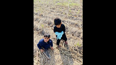 Cute farmers 🥰