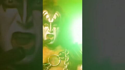 Kiss - I Love It Loud