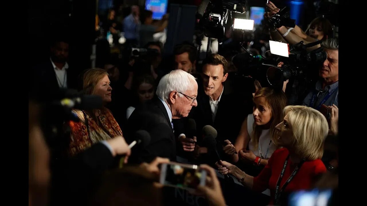 Bernie Sanders Exist! MSM & Democratic Insiders Now Acknowledge. Don't Applaud Them For This.