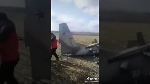 UKRAINIANS TRYING TO HAUL AWAY A DOWNED RUSSIAN KA-52!