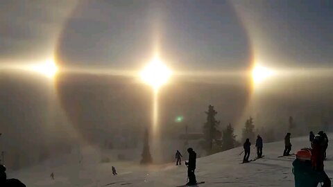 Strange Phenomenon in sky. I am unaware of. location.