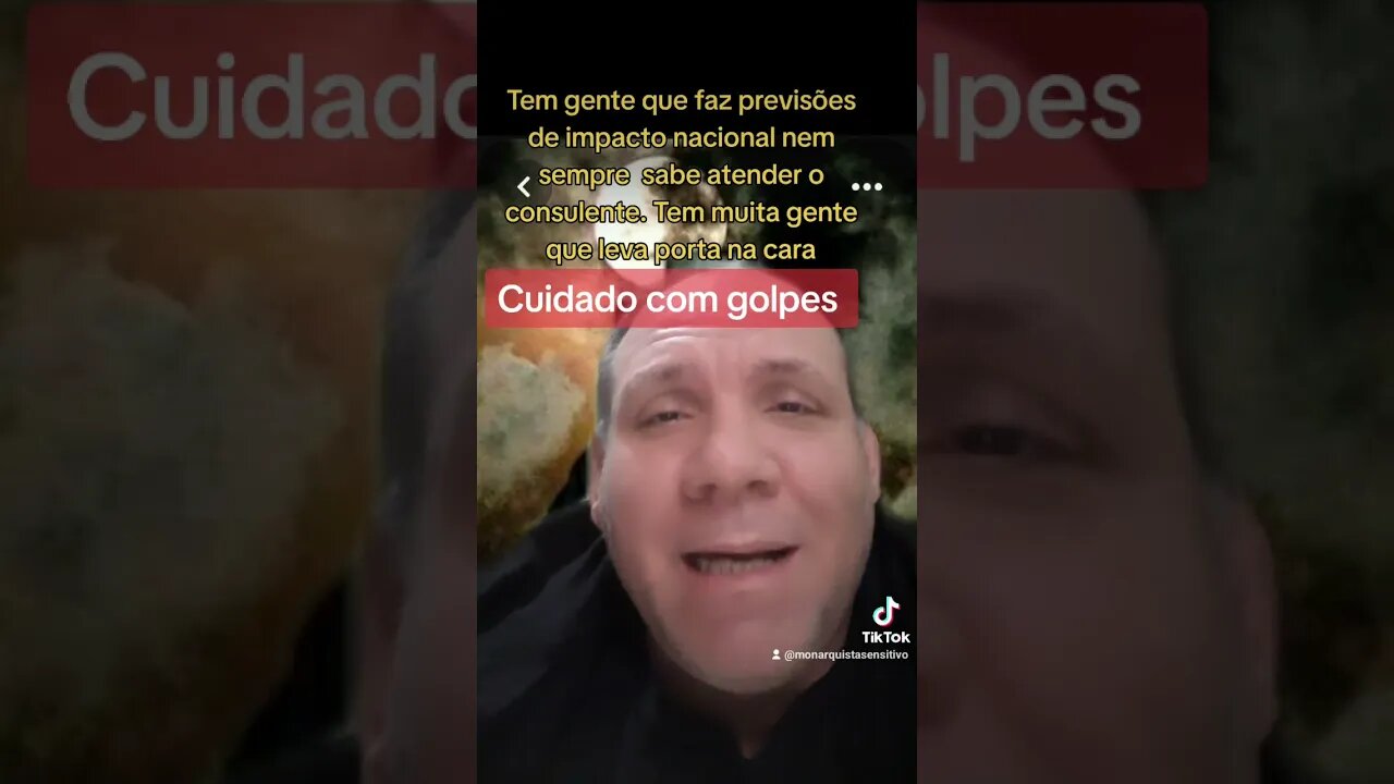 Cuidado com golpes de videntes famosos