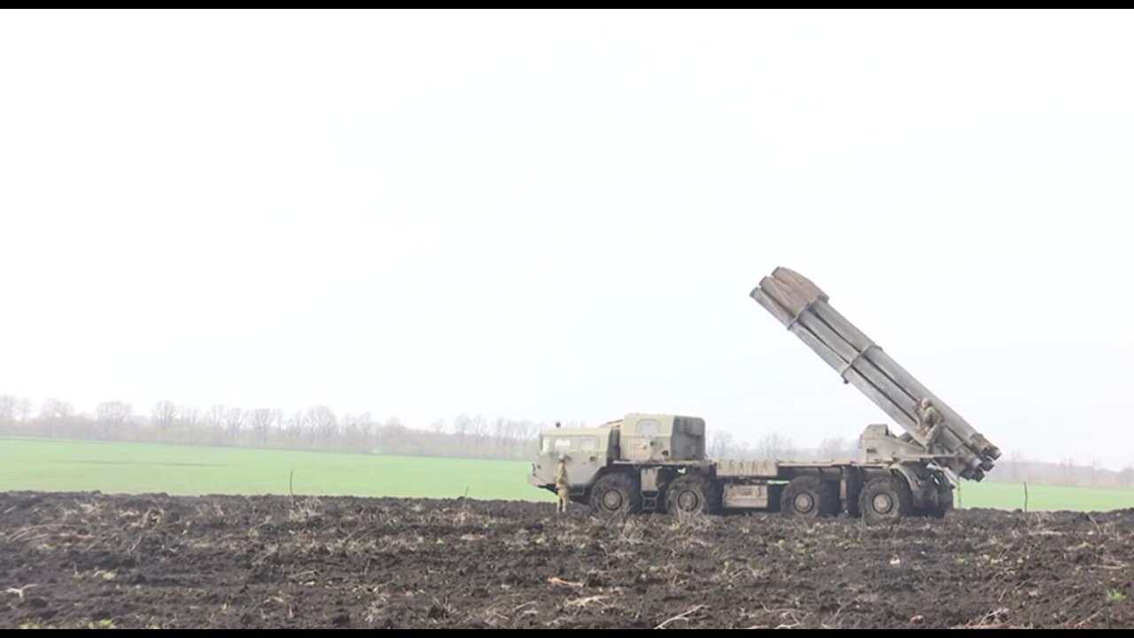 The work of the Smerch MLRS crew