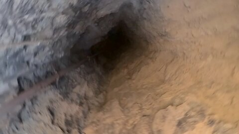 GoPro going down a 650-feet deep mineshaft - abandoned mine near Joshua Tree