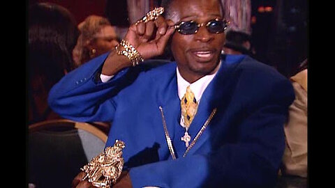 THE WORLD IS FILLED WITH PIMPS AND HOEZ . . . AND SQUARES