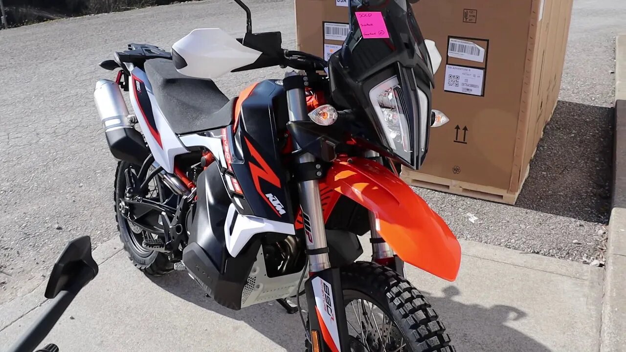 2021 KTM 890 Adventure R | First Start & Walkaround (Cold)