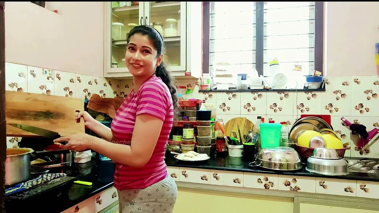 Bahut sar dard ho raha hai l हिंदी भाषा | Meena ke Daily Vlogs #HindiVlogs #dailyvlogsindia #Meena