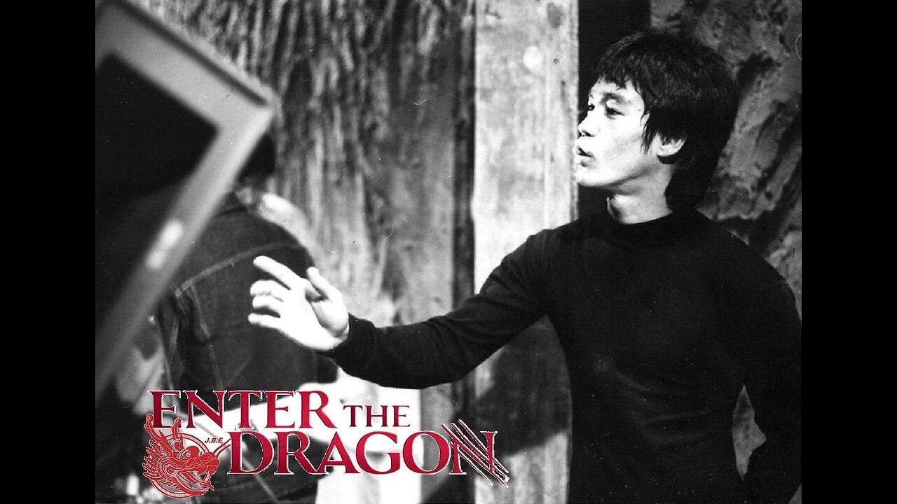 Cross kick Studio Films Bruce Lee Enter the Dragon