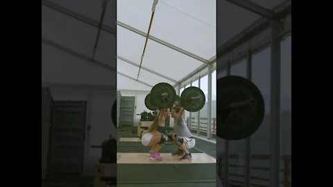 Couple Lifting a Barbells #Shorts 🧡💛💚💙💜🤎🖤🤍💝💘