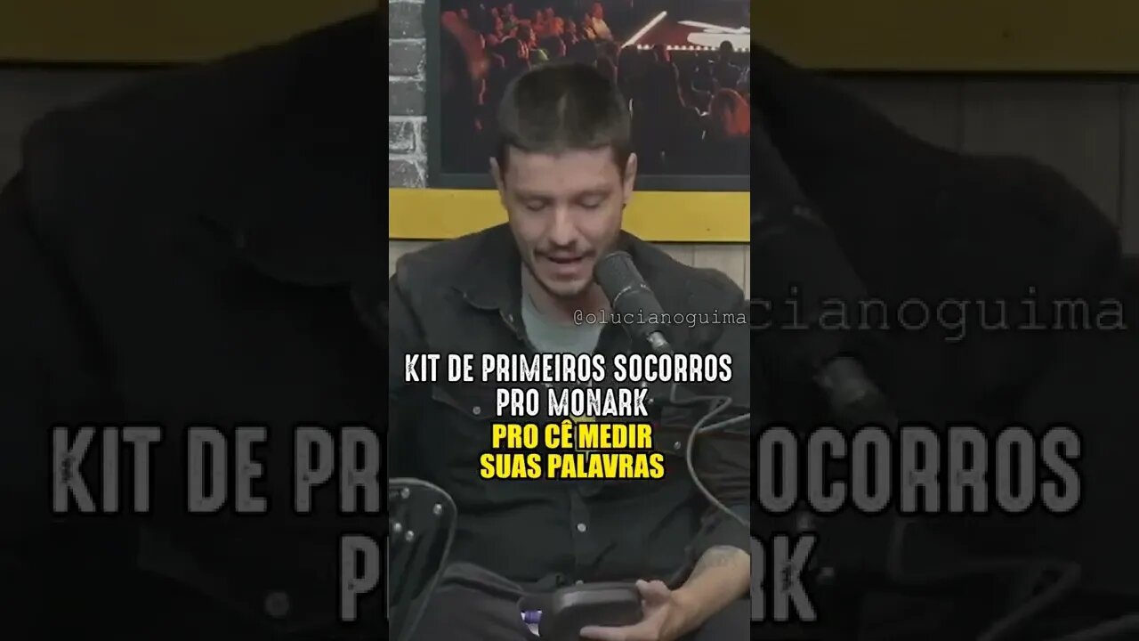 Presente pro Monark durante o podcast #shorts