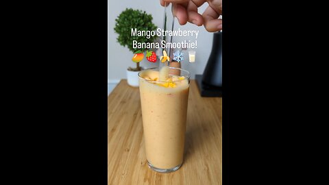 Mango Strawberry Banana Smoothie