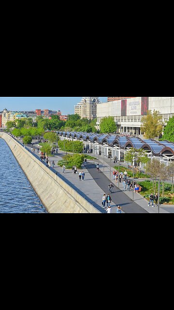 Moscow. Krymskaya embankment