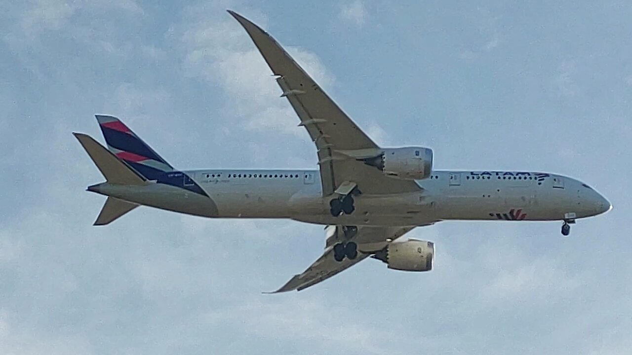 Boeing 787-9 Dreamliner CC-BGF coming from Miami to Fortaleza πΊπ²π§π·