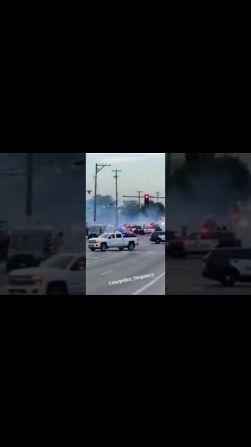 Police broke up a pro-choice protest in #SiouxFalls, #SouthDakota, that became unruly.