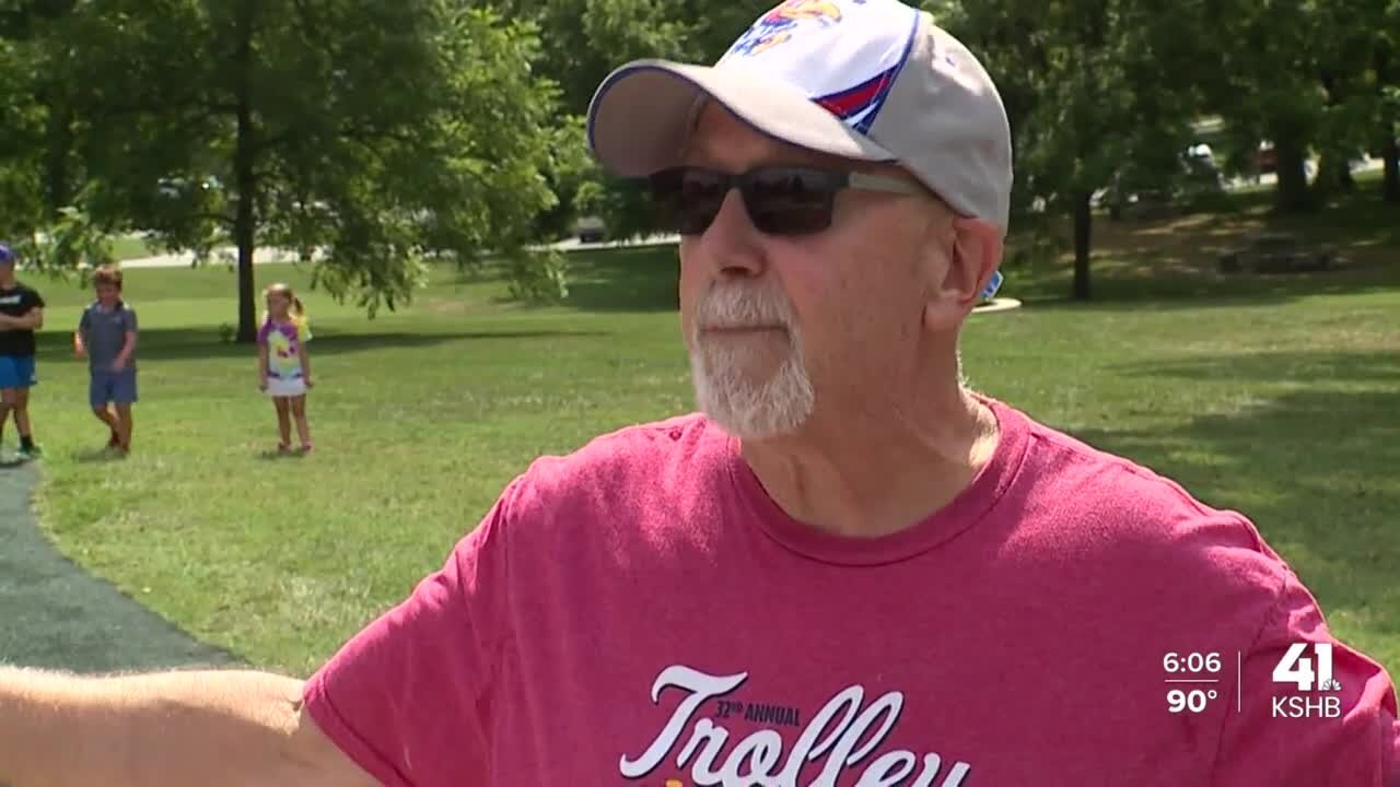 Kansas City-area doctor encourages people to receive booster shots amid high COVID-19 count