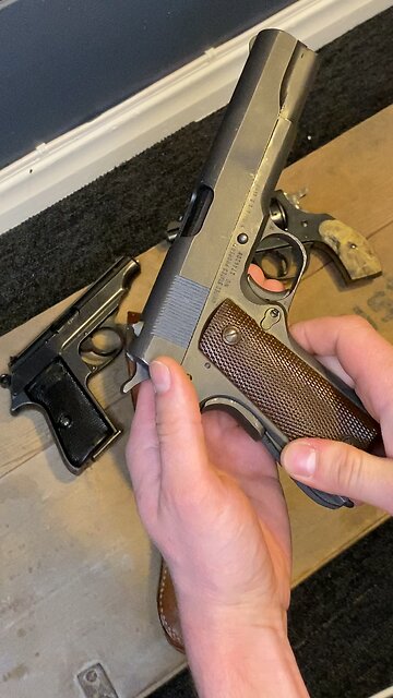 WW2 M1911A1 Remington Rand (close up view)