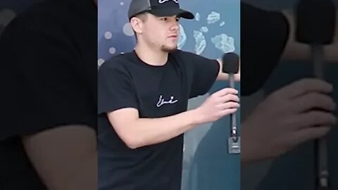 This Man Is Pushing 500 Pounds