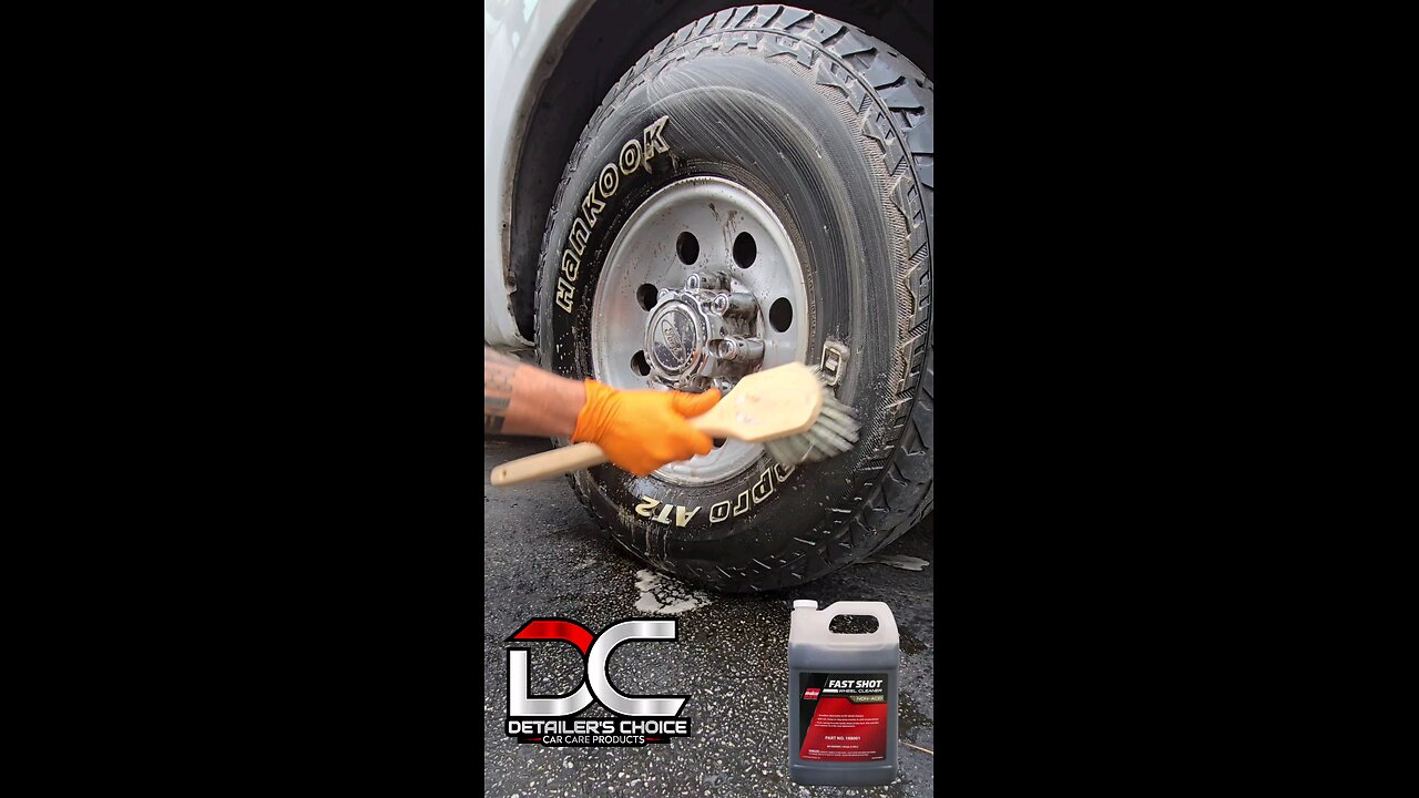 Easily and safely clean your wheels.