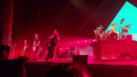 Evanescence in Houston song Better Without You