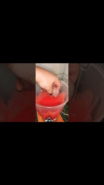 MOUSSE DE MORANGO FÁCIL 😊😋 | Receitas #Shorts