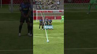 Kroos faz um golaço de falta ! FIFA 22