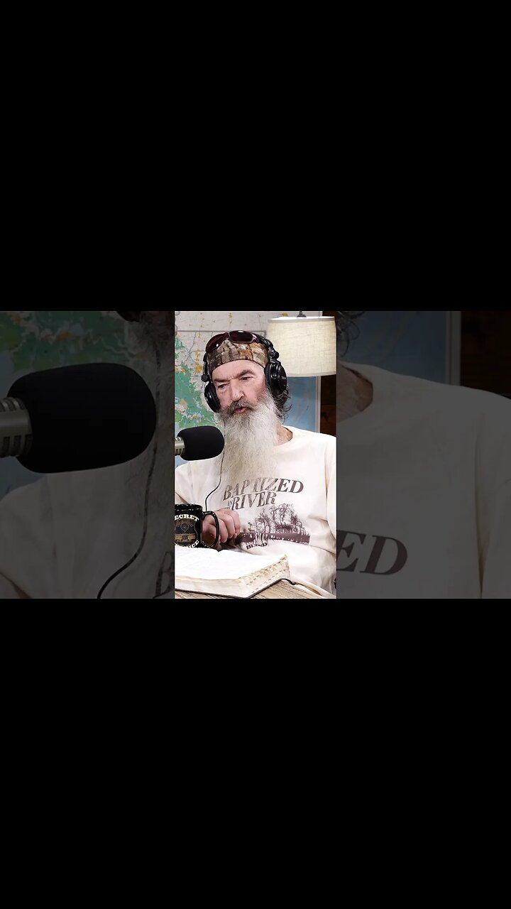 Phil Robertson: Beavers Are PROOF That God Exists