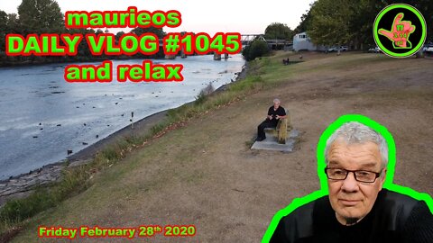 maurieos DAILY VLOG #1045 and relax