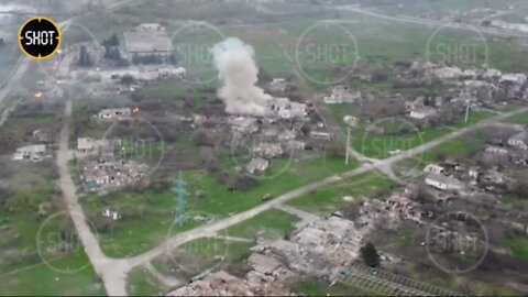 Russian artillery and rockets continue to hit at Ukrainian holdouts in Azovstal, Mariupol