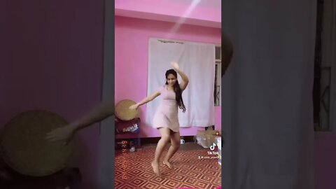 लाली जोबन तिम्रै भन्छौ बैँस पनि तिम्रै भन्छौ #नेपाली #टिकटक