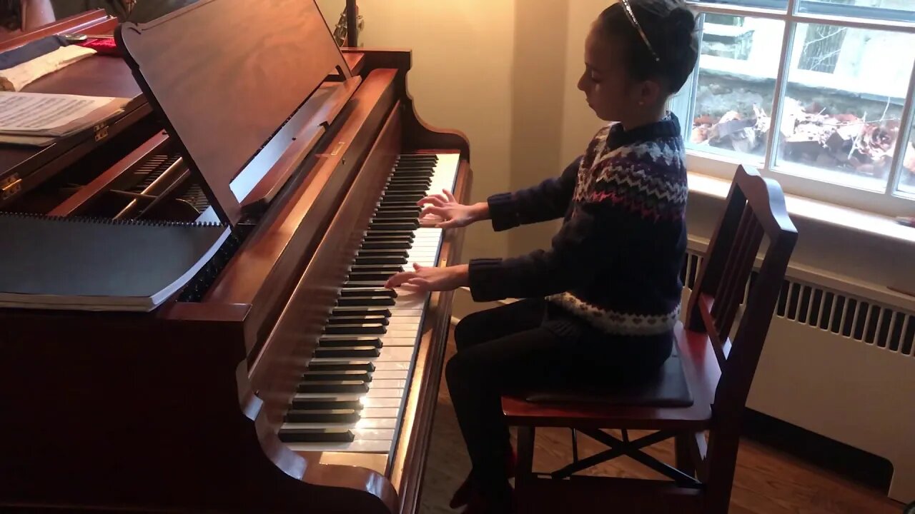 Serena plays piano - Minuet in G by Bach, Homeschooling Recital 12/5/2020