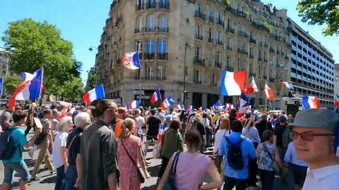 Marche nationale pour les libertés place du Palais Royal à Paris le 02-07-2022 - Vidéo 8