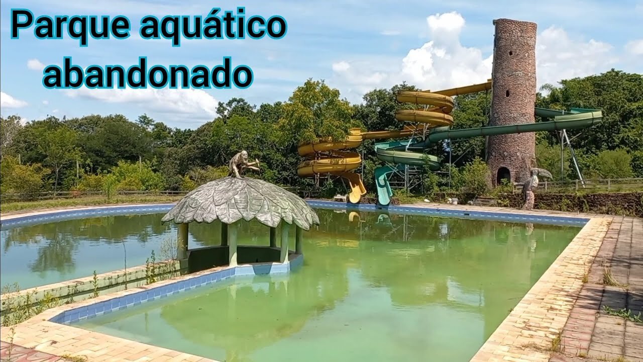 parque aquático abandonado