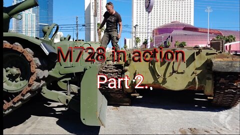 M728 in action Part 2., pushing a Russian tank in to place/ М728 толкает/двигает Т62.